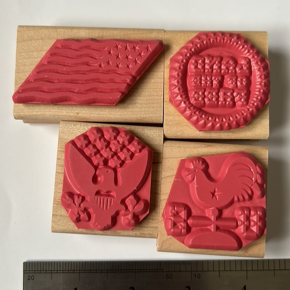 Land of the Free S686 stamp set - Picture 6 of 9